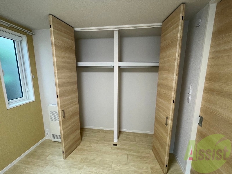 収納　収納もバッチリあるのでお部屋が片付きますよ！