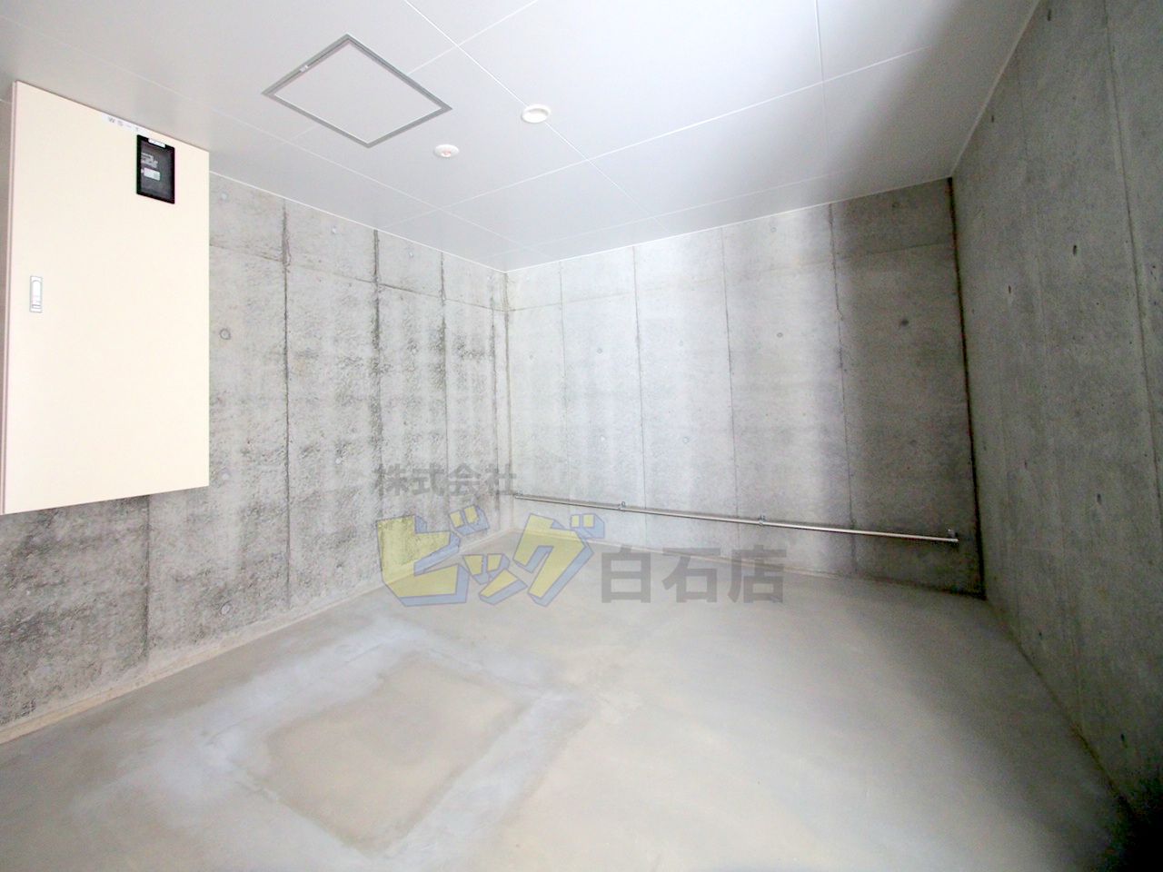 その他共有部分　屋内駐輪場完備しています♪