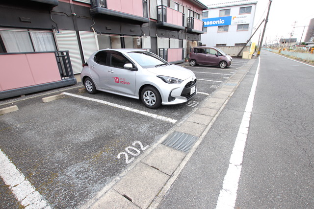 駐車場　敷地内駐車場