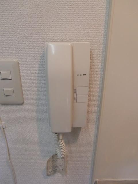 その他設備　オートロック連動インターフォン。