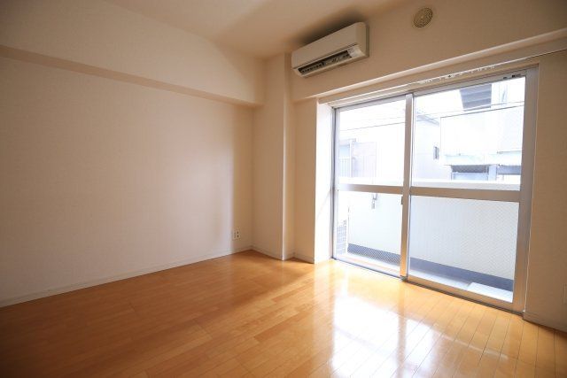 居室・リビング　※同タイプの別のお部屋です。