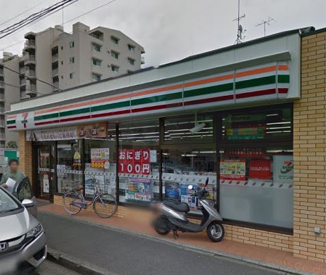 コンビニ　セブンイレブン横浜大豆戸町店（コンビニ）まで211m