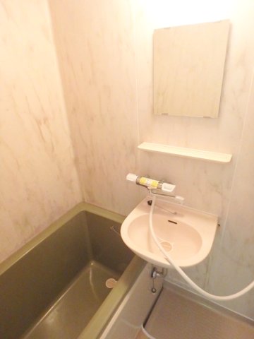 バス・シャワールーム　バス・トイレ別