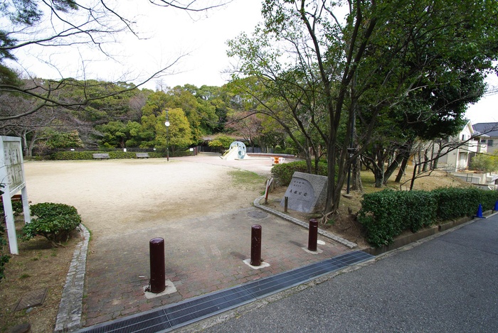 公園　高塚公園（公園）まで10m