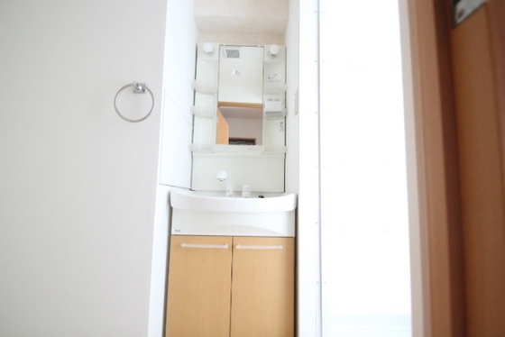 洗面設備　※別部屋の写真です