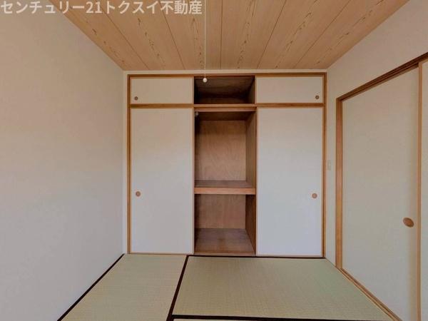 収納　同物件、別室の写真です。