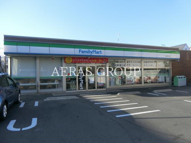 コンビニ　ファミリマート梅田4丁目店（コンビニ）まで111m