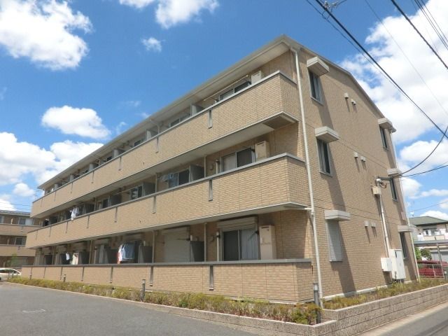 建物外観　駅が近いのでお買い物にも便利な立地です