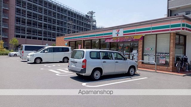 コンビニ　セブンイレブン博多那珂6丁目店（コンビニ）まで243m
