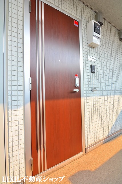 玄関　玄関です。リードフックがあります。