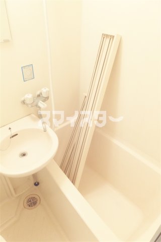 バス・シャワールーム　※別部屋参考写真