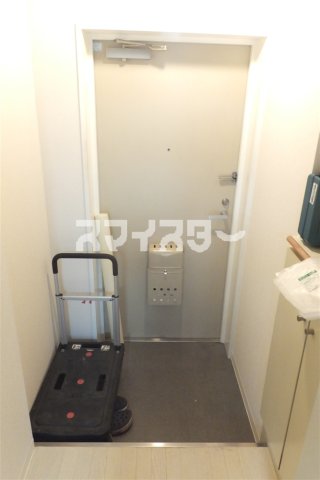 玄関　※別部屋参考写真