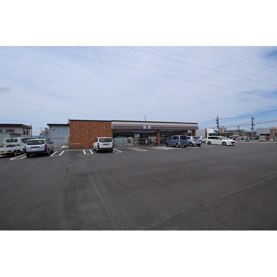 コンビニ　セブンイレブン富山赤田北店（コンビニ）まで300m