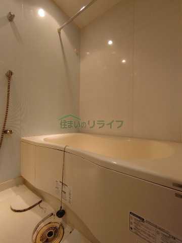バス・シャワールーム　別部屋の参考写真です