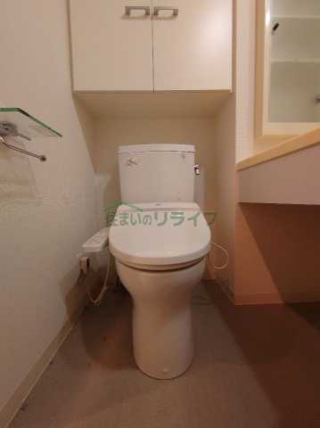 トイレ　別部屋の参考写真です