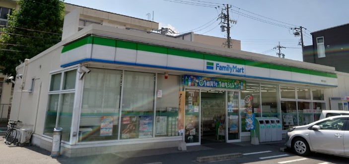 コンビニ　ファミリーマート 大宝店（コンビニ）まで337m