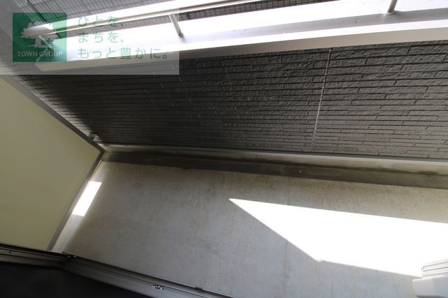 バルコニー　同施工会社同タイプ　の別建物写真になります。