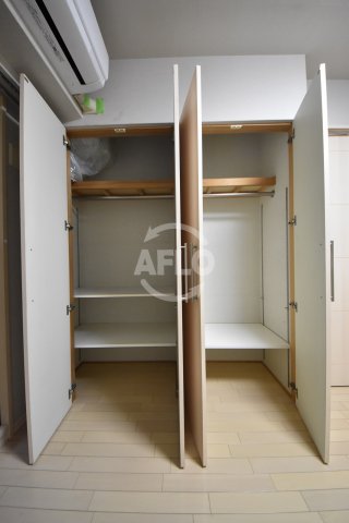 収納　アフィット天満橋　クローゼット