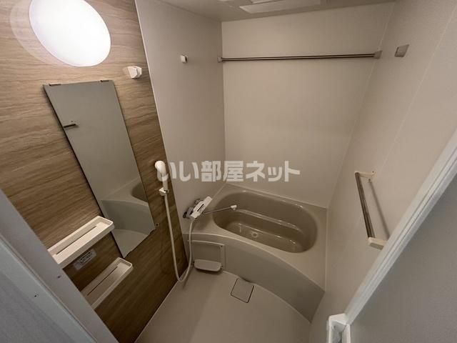 ジーメゾン川越稲荷町の風呂写真