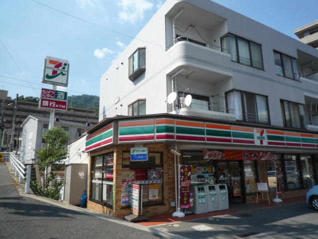 コンビニ　セブンイレブン広島安芸中野東店（コンビニ）まで750m