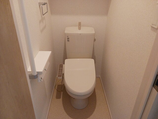 トイレ　コンパクトで使いやすいトイレです