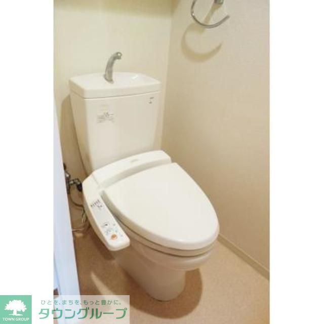 トイレ　※写真は同タイプ住戸です。