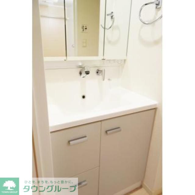 洗面設備　※写真は同タイプ住戸です。