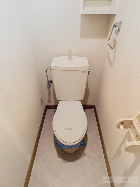 ＪＲ東海道本線 石山駅 徒歩13分 2階建 築23年のトイレ写真