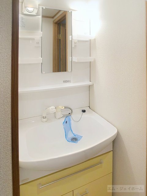 ＪＲ東海道本線 石山駅 徒歩13分 2階建 築23年の内装写真