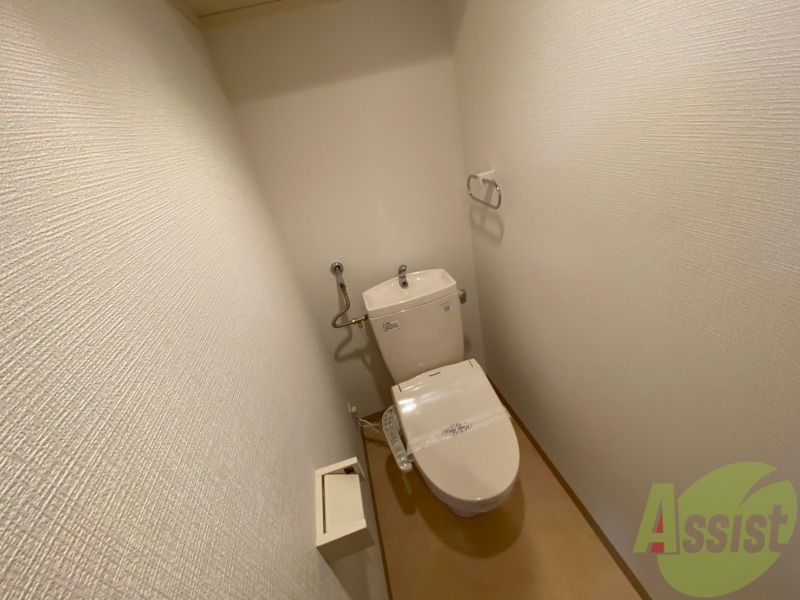 トイレ　トイレです。ウォシュレット付を探している方、おすすめです。