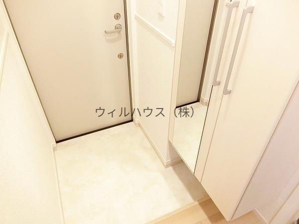 玄関　明るい玄関！