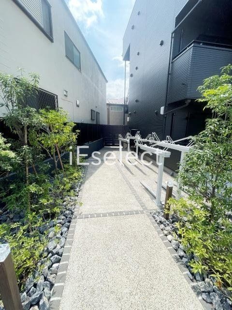 エントランス　建物入り口部分です