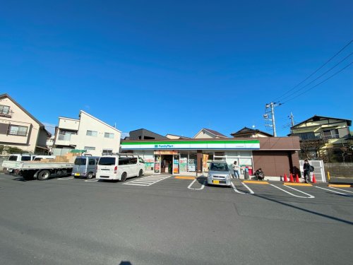コンビニ　ファミリーマート 松戸新田西店（コンビニ）まで566m