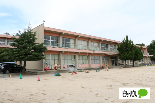 小学校　松江市立揖屋小学校（小学校）まで372m