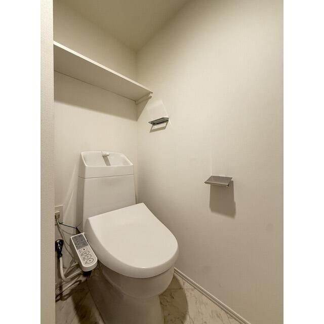 FUSION 池袋 WESTのトイレ写真