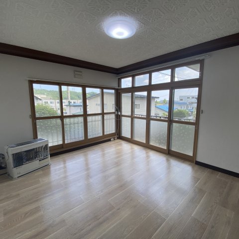 室蘭市水元町21-16戸建の内装写真