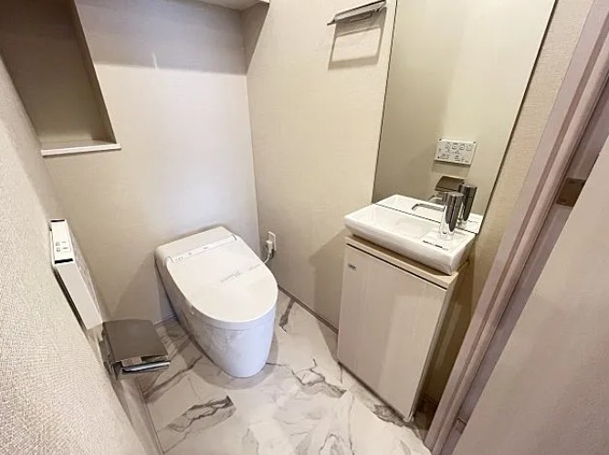 ザ・パークハビオ滝野川のトイレ写真