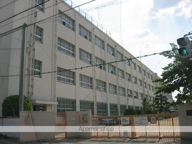 小学校　高槻市立南大冠小学校（小学校）まで1127m