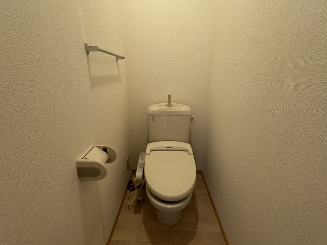 トイレ　シンプルで使いやすいトイレです
