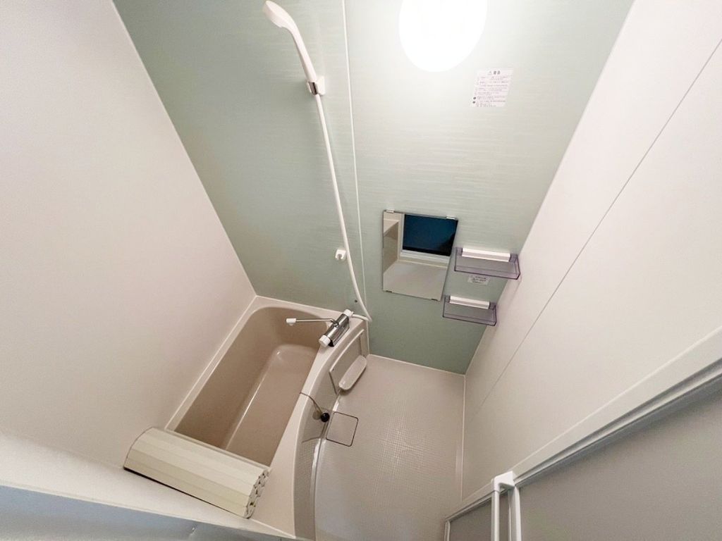 バス・シャワールーム　同物件別部屋参考写真