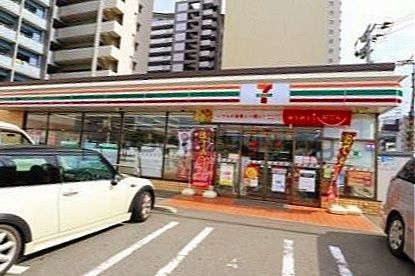 コンビニ　セブンイレブン福岡長浜2丁目店（コンビニ）まで220m