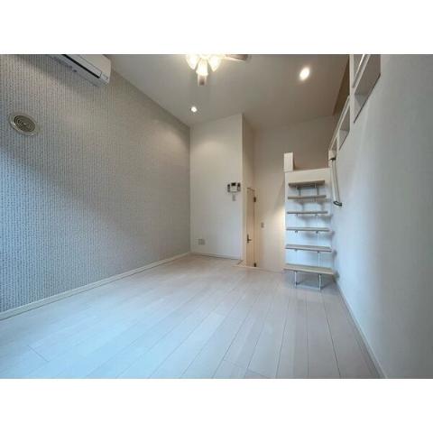 サイプレスト松原町の居間写真