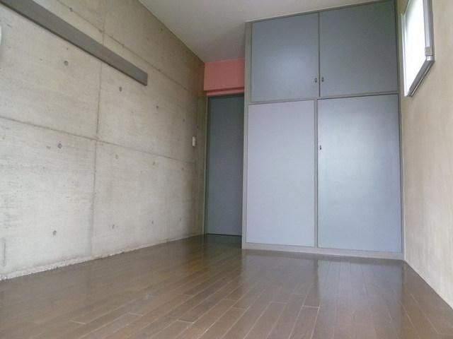 居室・リビング　★角部屋２面採光★