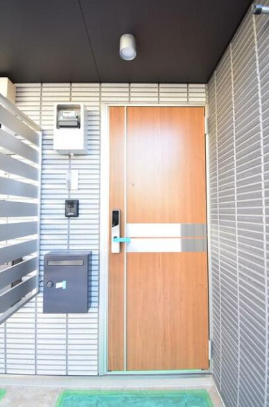 ＪＲ横浜線 町田駅 徒歩8分 2階建 築2年の玄関写真