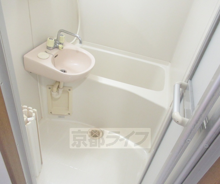 ＪＲ片町線 長尾駅 徒歩24分 3階建 築30年の風呂写真