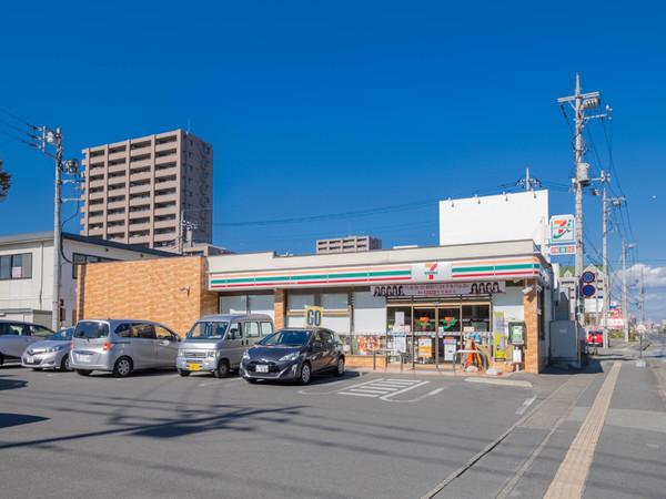 コンビニ　セブンイレブン宇都宮元今泉店（コンビニ）まで95m