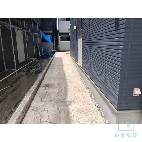 地下鉄千日前線 南巽駅 徒歩7分 3階建 築5年の外観写真