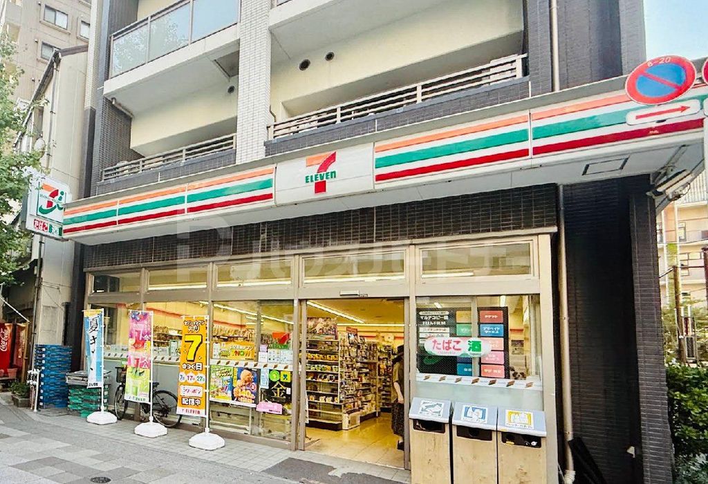 コンビニ　セブンイレブン中央区新川2丁目店（コンビニ）まで210m