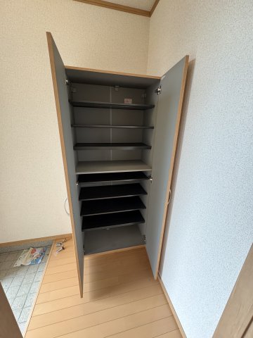 アローβの玄関写真