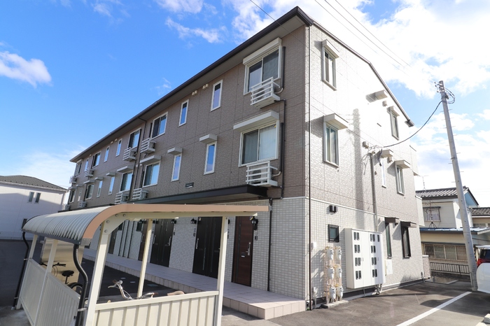 ＪＲ常磐線 いわき駅 徒歩8分 築9年